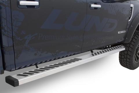 Summit Ridge 2.0 Running Board Kit Polished Stainless 2007-2014 Silverado/Sierra 1500 Lund