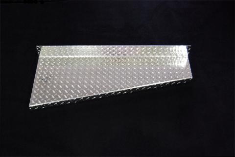 Running Boards Classicpro Series Diamond 4 Inch 10 Ram 2500/3500 8.2 Ft Long Bed W/O Flares 4 Inch Riser Aluminum Owens Products