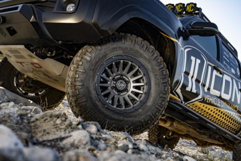 17 Inch Recon Pro Halo Rock Ring Kit Black, ICON Alloys