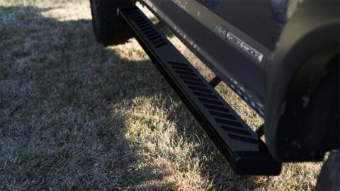 Summit Ridge 2.0 Running Board Kit Black 2011-2018 Ram 1500 Quad Cab Lund
