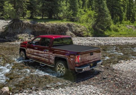 RetraxOne MX Retractable Tonneau Cover Matte One Piece Polycarbonate Finish 2024-2025 Ford Ranger 5' Bed without Cargo Management System without Stake Pockets