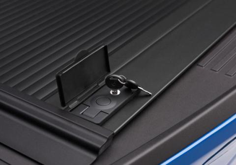RetraxOne MX Retractable Tonneau Cover Matte One Piece Polycarbonate Finish 2022-2026 Nissan Frontier Crew Cab 5' Bed with or without Utili-Track System without Stake Pockets