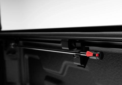 Tonneau Cover Fusion 2018 Silverado/Sierra 5 Foot 9 Inch Bed Glory Red UnderCover