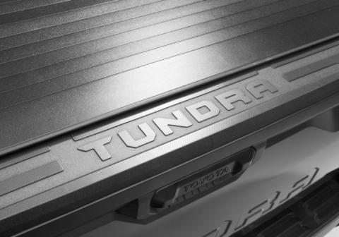 EQ Retractable Tonneau Cover 2019 (New Body Style)-2022 (Limited/Ltd) Silverado/Sierra 1500 6' 7 inch Bed without Stake Pockets Standard Rails