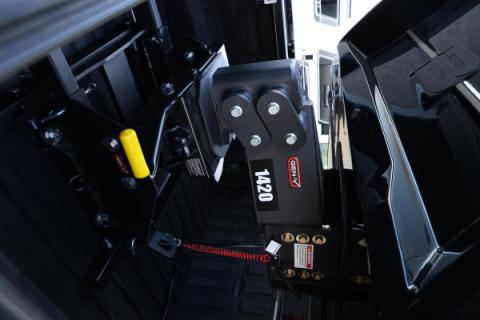 Advantage Hitch OEM Puck Mount Fifth Wheel Gooseneck Combo for Ford Trucks 25K Towing Fits Pullrite Fifth Wheel Head (Includes Pullrite FW Head, Cross Member &amp; Rocker Arm) Gen Y Hitch