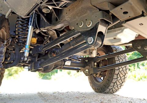 6 Inch Lift Kit 2005-2007 Ford F-250/350 4WD Diesel Engine with 4-Link Conversion with Fox 2.0 Series Shocks Superlift
