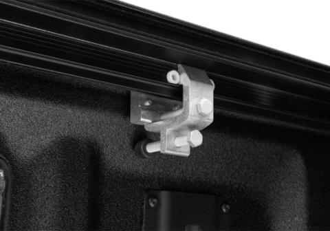 RetraxPRO with EZ-Off FRC-4000 Retractable Tonneau Cover Industrial Strength Aluminum Construction 2014-2018 Silverado/Sierra 5' 9 inch Bed Standard Rails