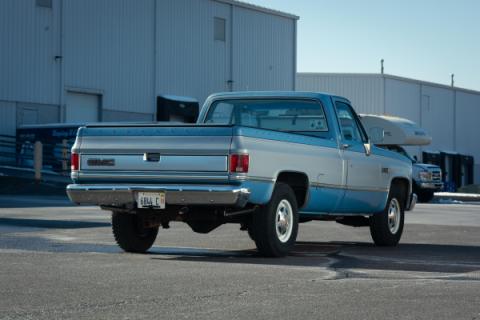1975-1987 GM C-15 Truck 2.5 Inch Crossmember Back With X-Pipe Exhaust System Includes Catalytic Converters 409 Stainless Race Pro Mufflers Pypes Performance Exhaust