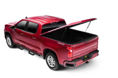 Tonneau Cover LUX 2019 (New Body Style) 2026 Silverado 5 Foot 9 Inch Bed Black UnderCover