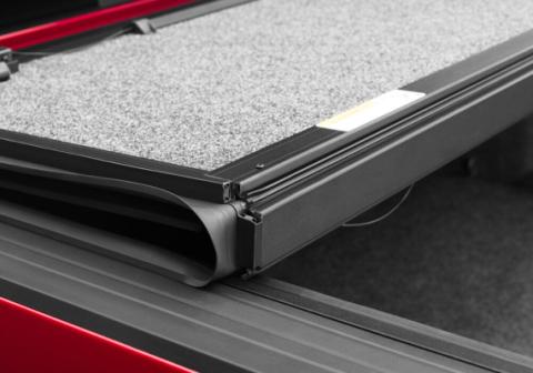 Tonneau Cover Ultra Flex 2019 (New Body Style) 2026 Chevrolet Silverado/GMC Sierra (Without CarbonPro Bed) 5 Foot 9 Inch Bed (New Body Style) Crew/Ext With Or Without MultiPro Tailgate Matte Black Finish UnderCover