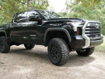 7 Inch Lift Kit 2022-2025 Toyota Tundra 4WD Does not fit Xsp-X or Trd Pro models Requires 20 Inch rims or larger Superlift